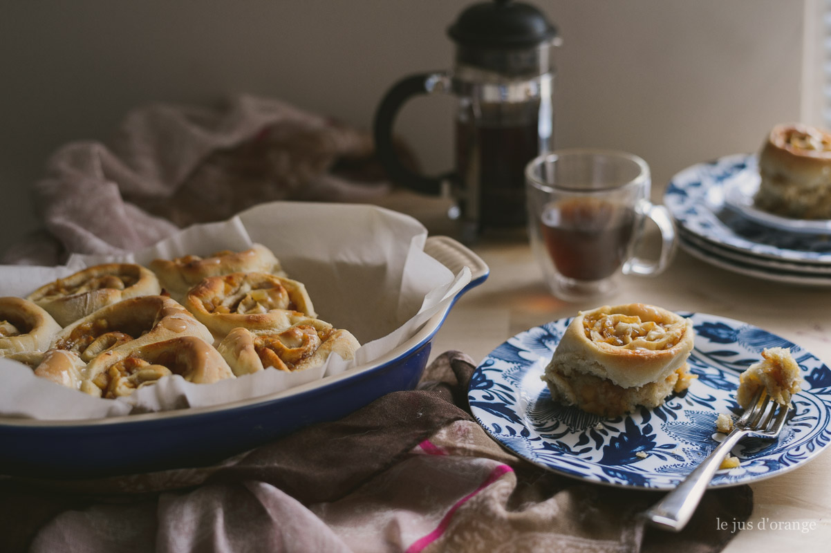 Spiced Caramel Apple Cinnamon Rolls » Betty L