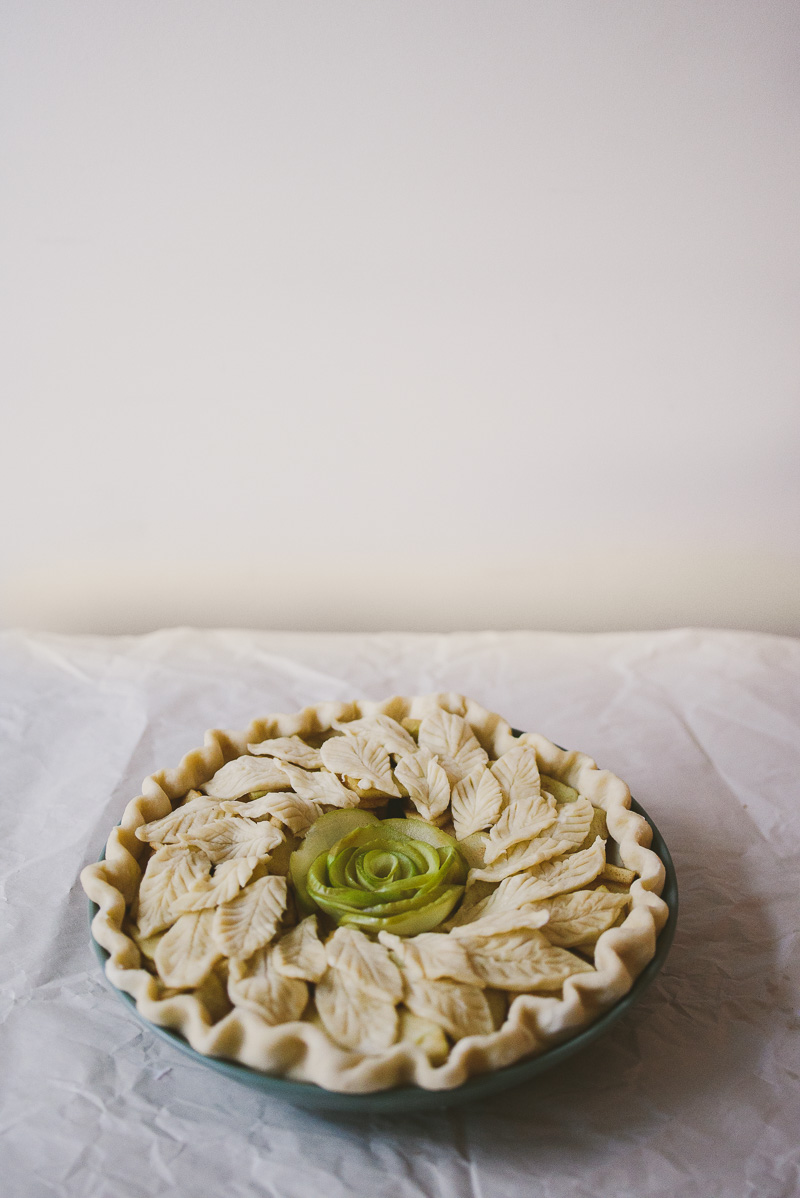 rose apple wreath pie-1