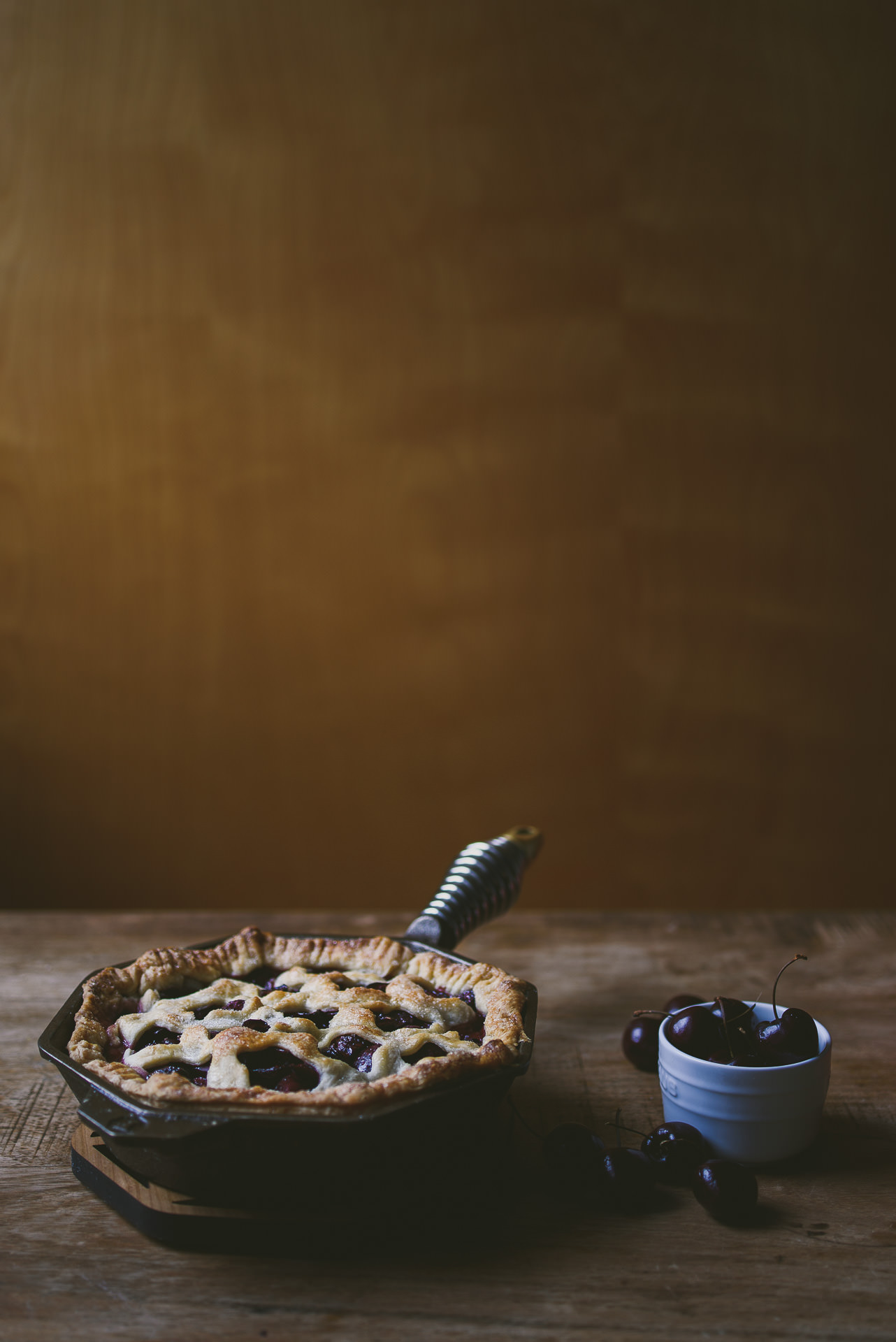 Ginger Cherry Skillet Pie Finex | le jus d'orange-13