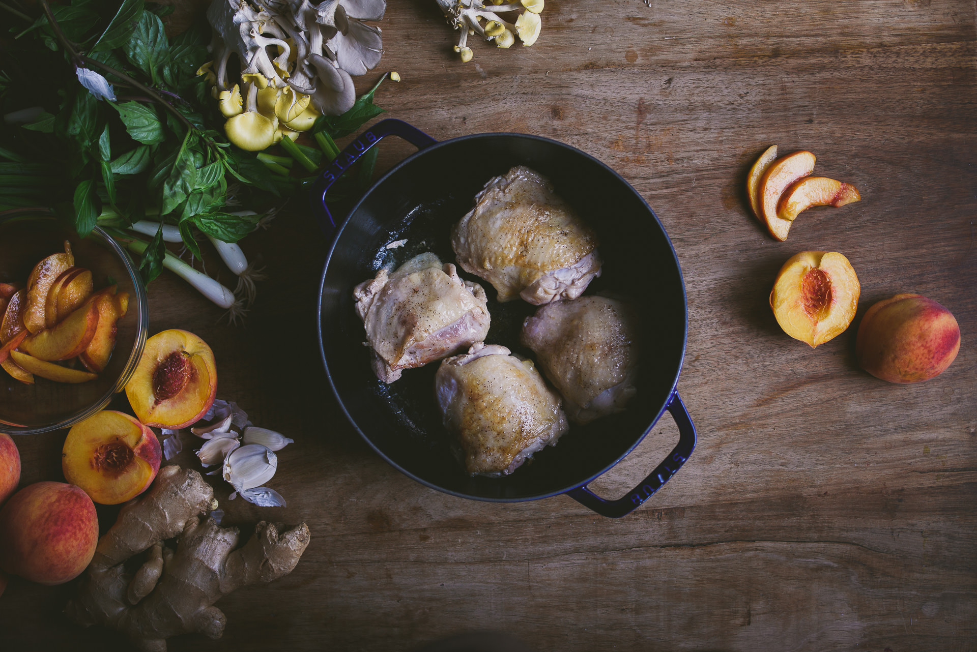 peach-braised-chicken-thighs | le jus d'orange-4