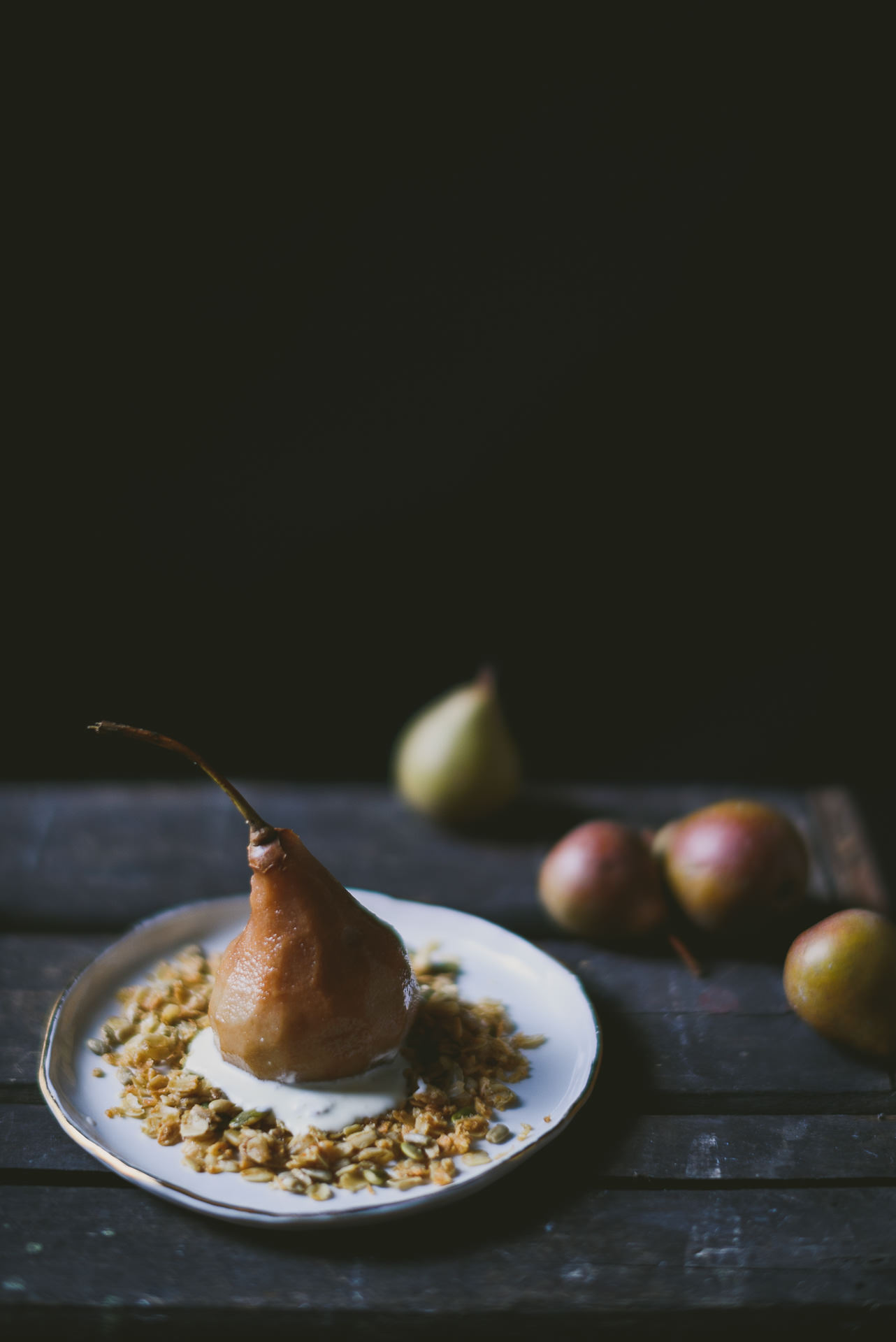 maple water poached pears | le jus d'orange