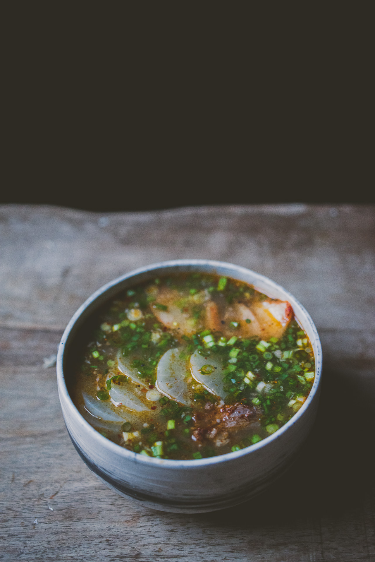 OXTAIL LEEK bone soup | bettysliu.com