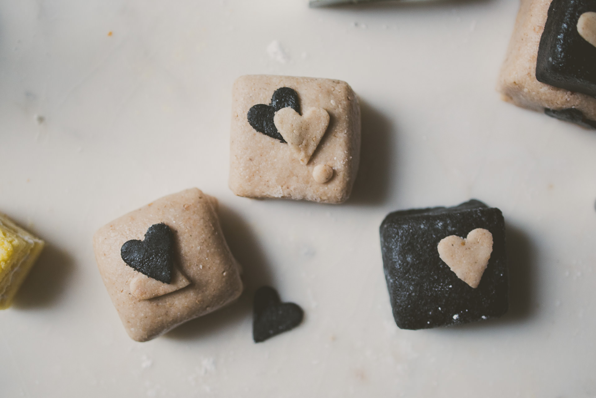 Marzipan Party - Sesame Nut-free Marzipan Rose Cakes | bettysliu.com