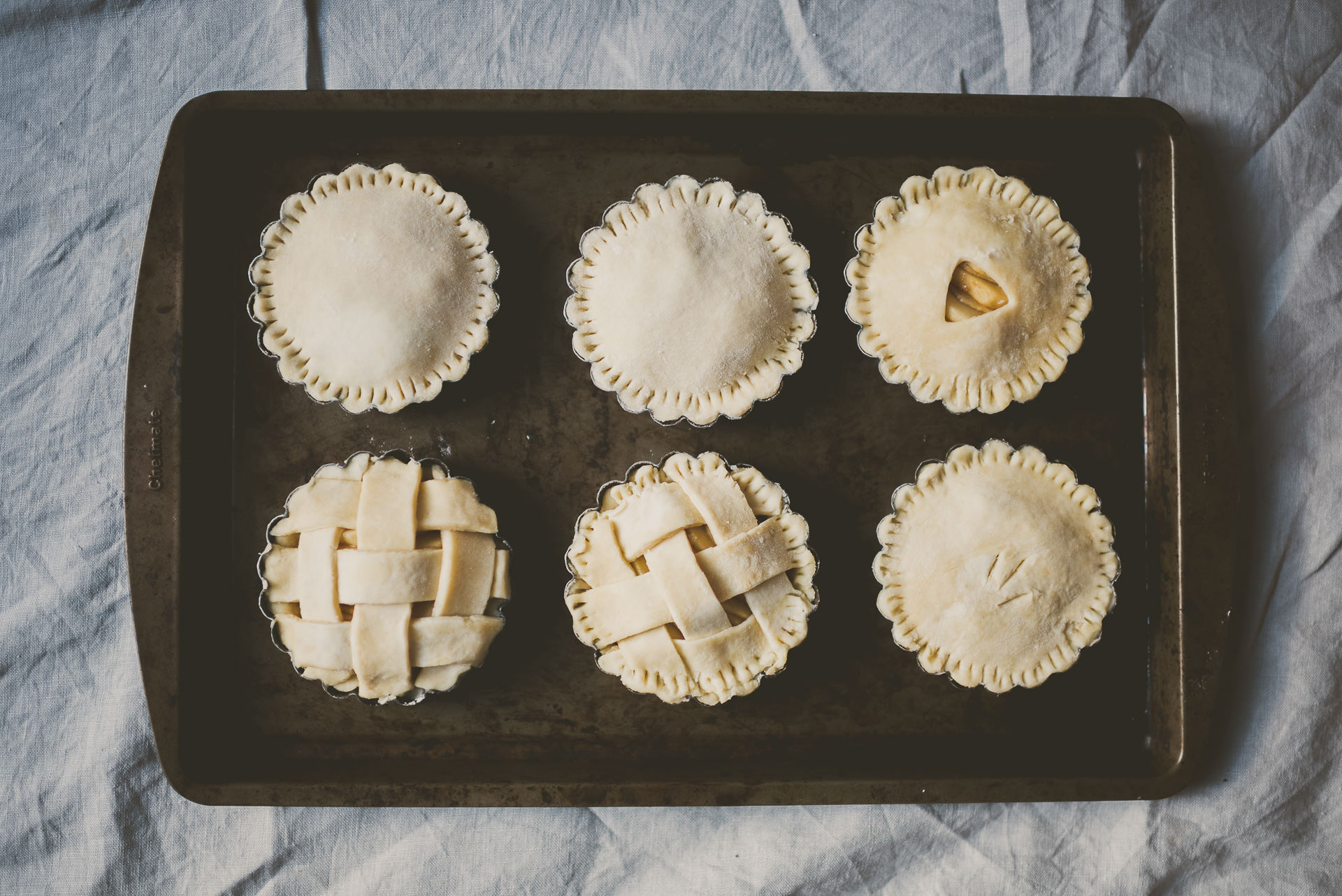 White Cheddar Apple Pie | bettysliu.com