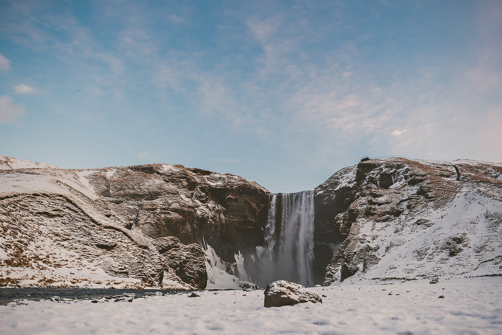 Iceland in Winter -Skogafoss | bettysliu.com