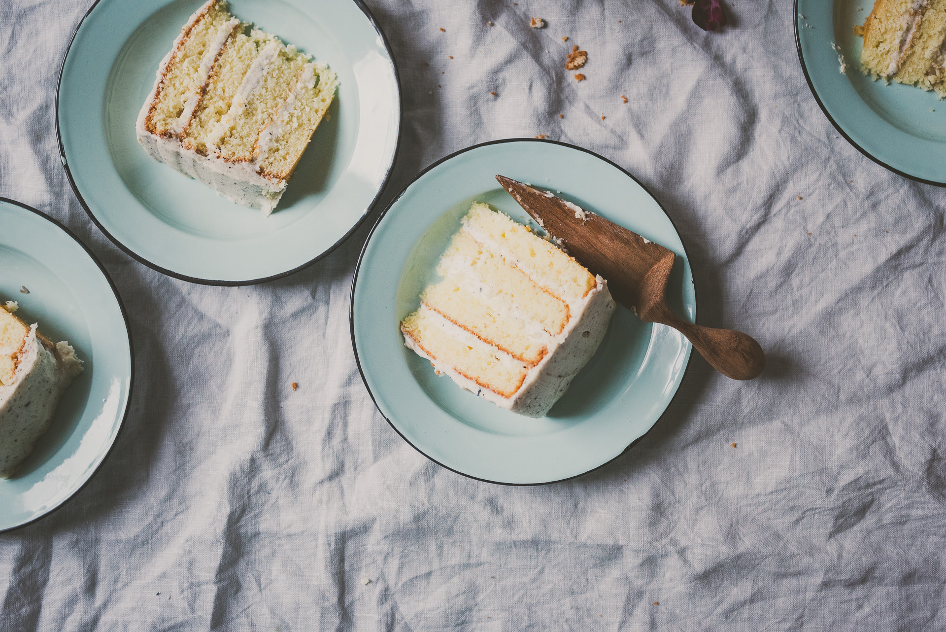 grapefruit cake with earl grey buttercream frosting | bettysliu.com