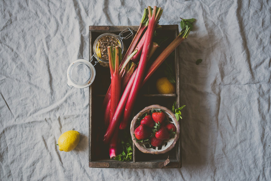 Roasted Rhubarb and Strawberry Sangria | bettysliu.com