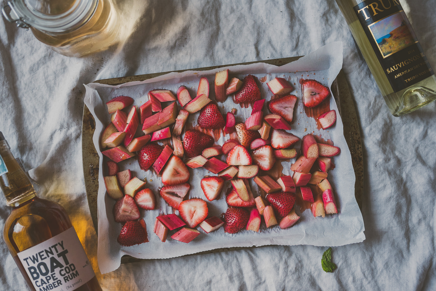 Roasted Rhubarb and Strawberry Sangria | bettysliu.com