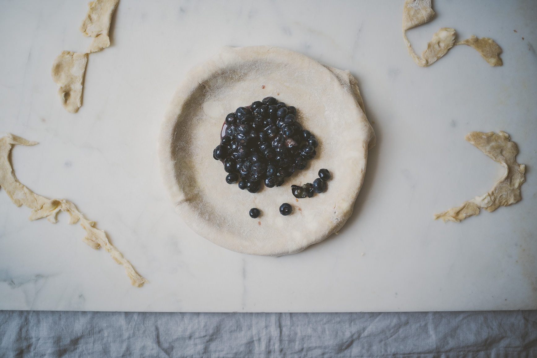 Maple Oat Crusted Blueberry Pie | bettysliu.com