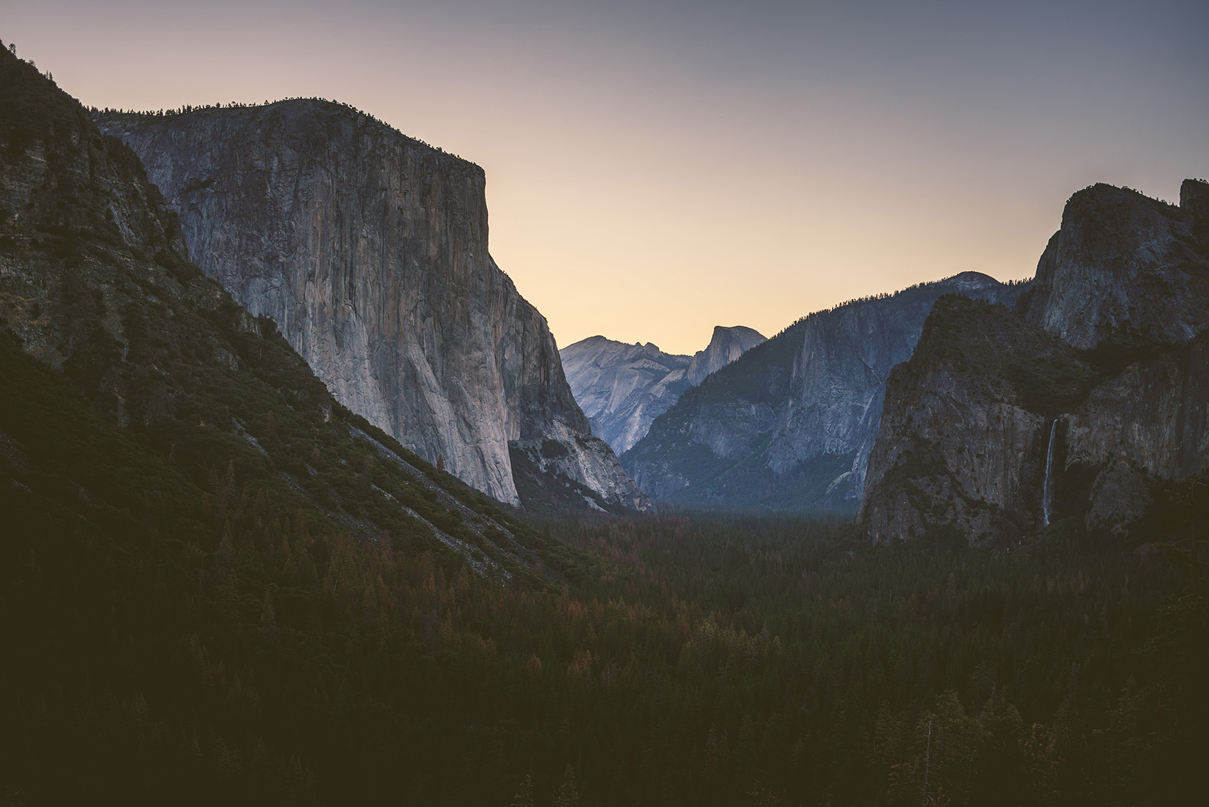 Yosemite National Park Tunnel View | bettysliu.com