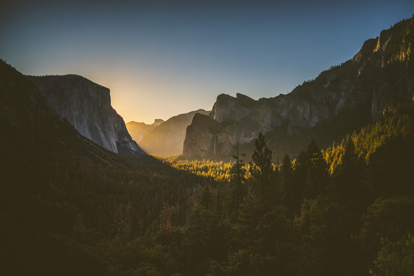 Yosemite National Park Tunnel View | bettysliu.com