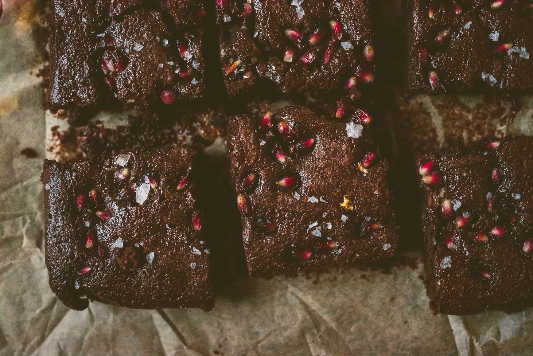 POMEGRANATE CARAMEL BROWNIES COCONUT FLOUR | bettysliu.com