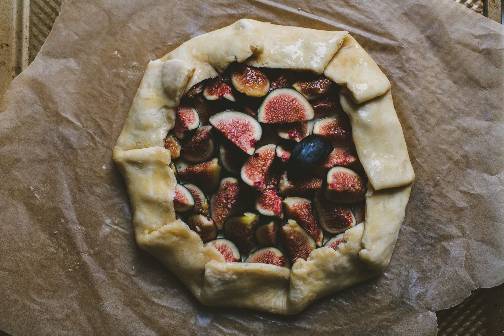 Fig Thyme Ricotta Galette | bettysliu.com